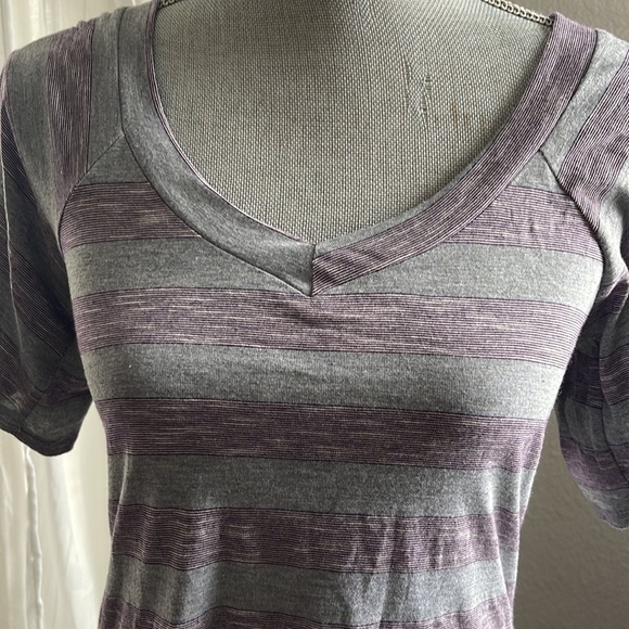 Medium purple and gray stripe shirt - Picture 2 of 2